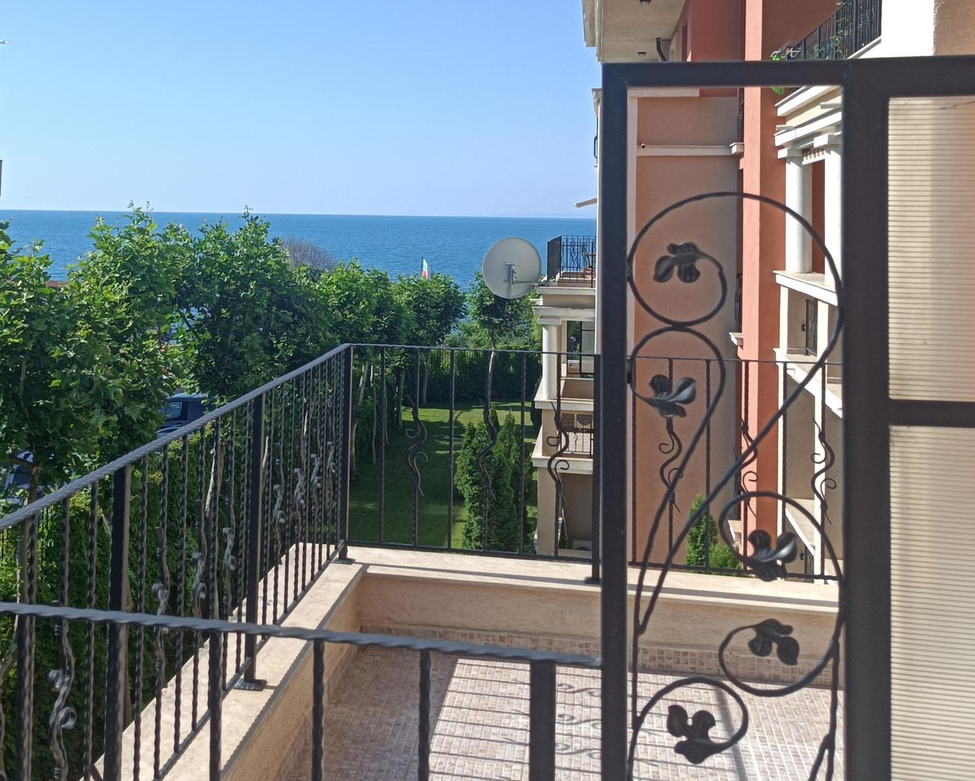Prestige Fort Beach - Premium Apartments Sveti Vlas Exterior foto